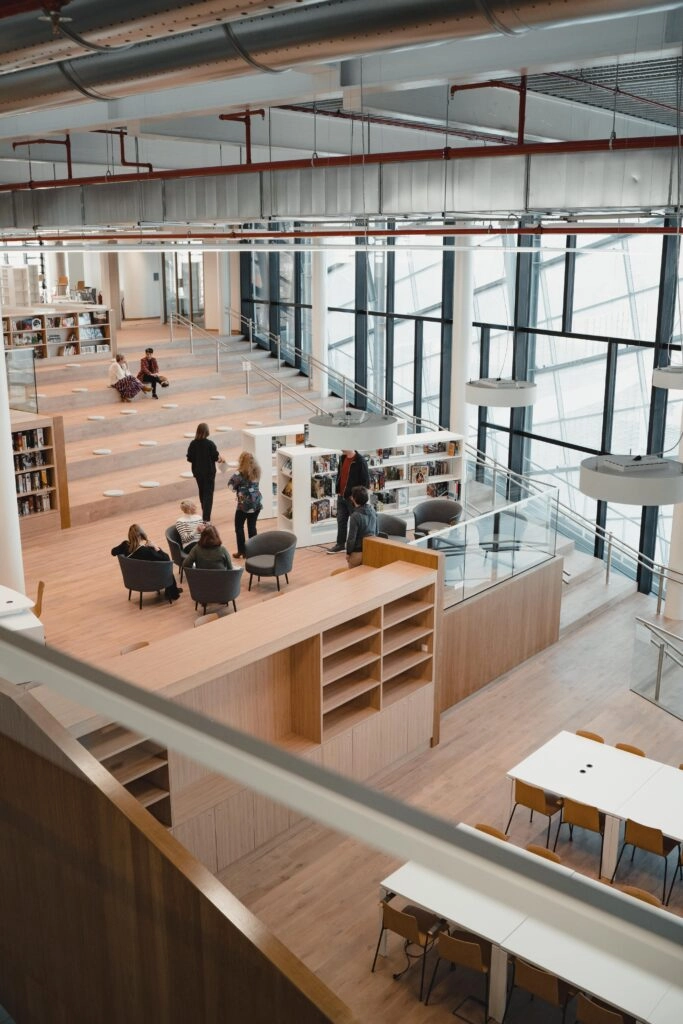 Espaces de lecture et travail au Centre B3.